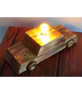 Kreative Tischlampe aus Holz "Das Auto" 588